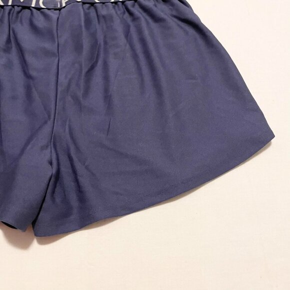 Under Armour Heatgear Loose Womens Shorts Size Medium - Picture 10 of 12